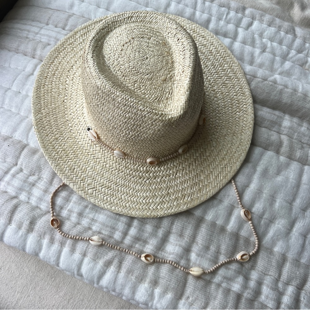Lack Of Color Seashells Fedora Hat in Natural
